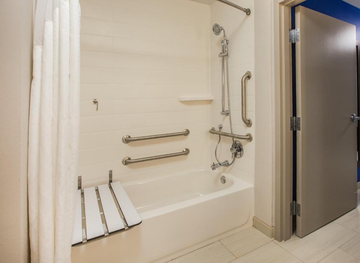Holiday Inn Express & Suites - Austin - Manor By Ihg Extérieur photo